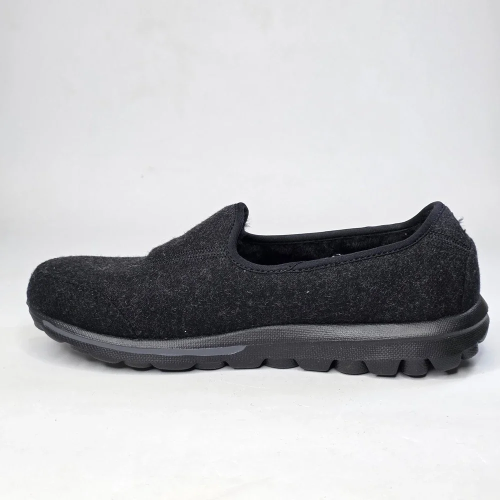 Skechers GOwalk Shoes Women's 11 Black Faux Fur Memory Form Slip On Slippers NEW